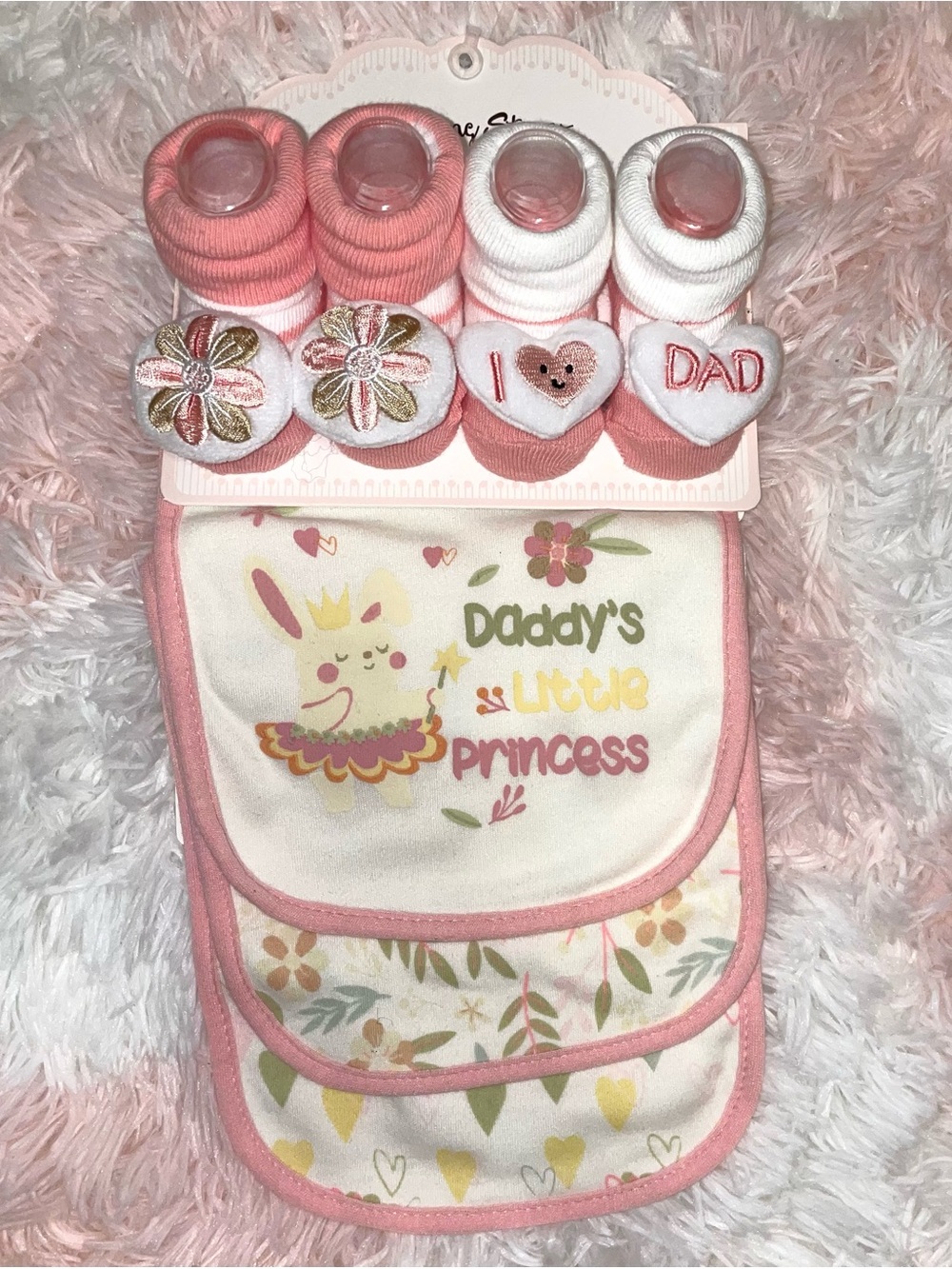 Stepping Stones bib and socks set
